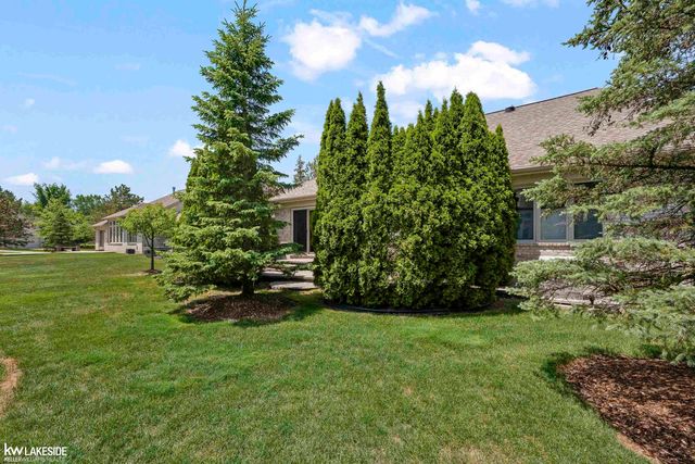 40134 Riverbend Drive, Sterling Heights, MI 48310