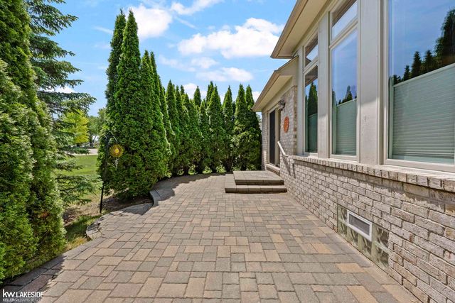 40134 Riverbend Drive, Sterling Heights, MI 48310