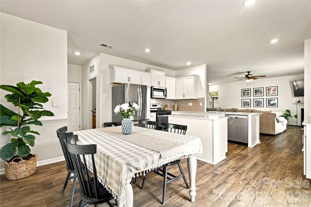 108 Giant Oak Avenue, Statesville, NC 28677