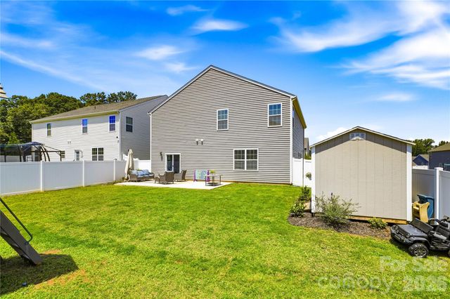 108 Giant Oak Avenue, Statesville, NC 28677