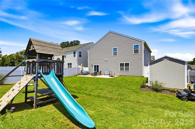 108 Giant Oak Avenue, Statesville, NC 28677