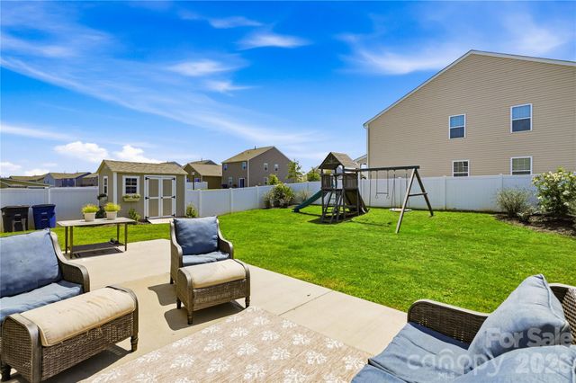108 Giant Oak Avenue, Statesville, NC 28677