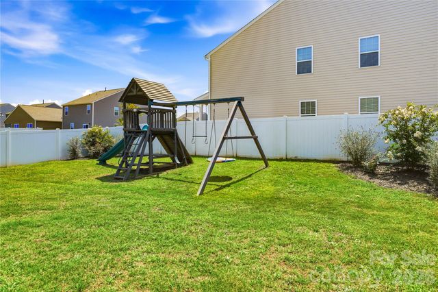 108 Giant Oak Avenue, Statesville, NC 28677