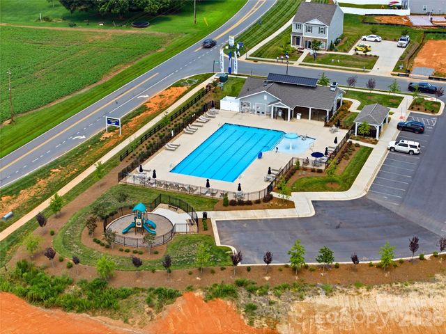 108 Giant Oak Avenue, Statesville, NC 28677