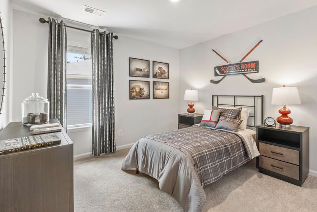 1055 Laurel Oaks Drive, Summerville, SC 29483
