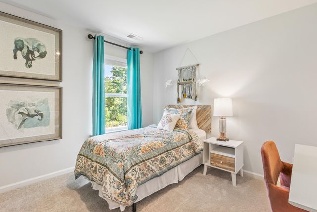 1055 Laurel Oaks Drive, Summerville, SC 29483