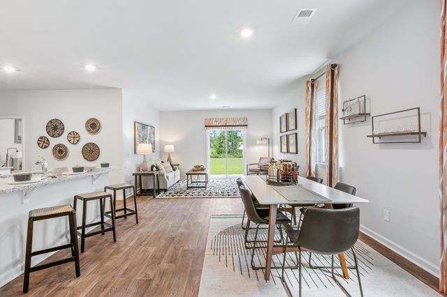 1055 Laurel Oaks Drive, Summerville, SC 29483