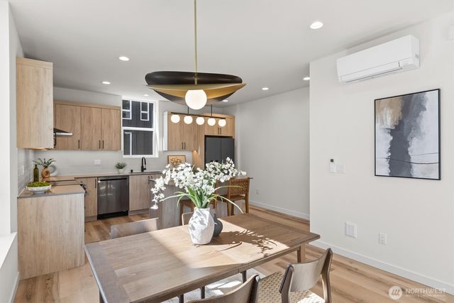 813 NW 63rd Street, Seattle, WA 98107