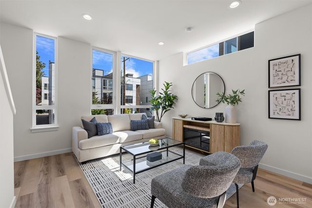 813 NW 63rd Street, Seattle, WA 98107