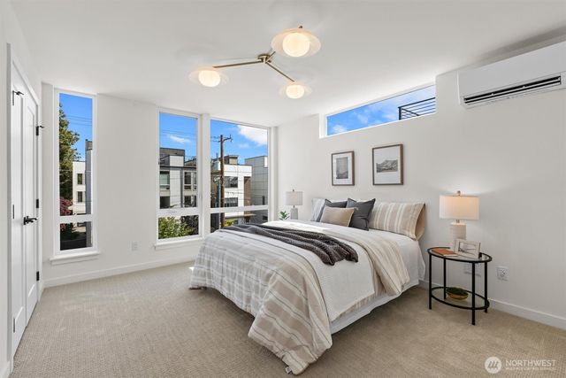 813 NW 63rd Street, Seattle, WA 98107