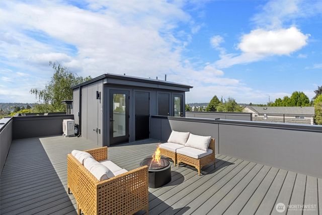 813 NW 63rd Street, Seattle, WA 98107