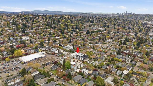 813 NW 63rd Street, Seattle, WA 98107