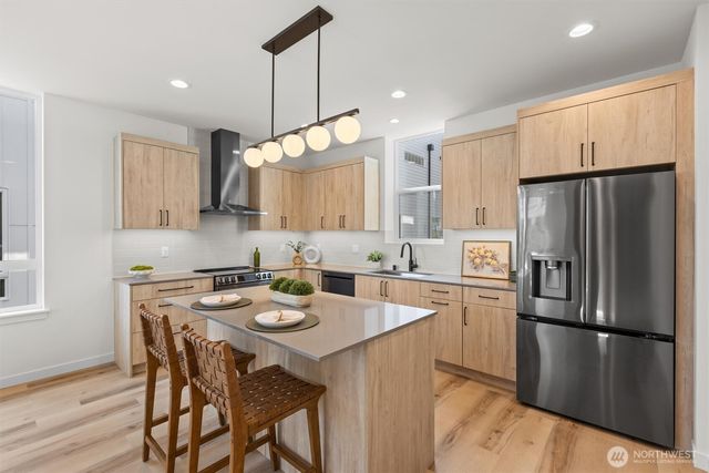 813 NW 63rd Street, Seattle, WA 98107