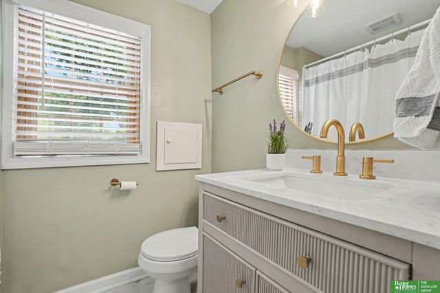 5221 Mason Street, Omaha, NE 68106