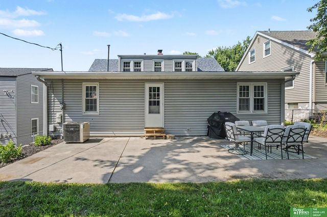 5221 Mason Street, Omaha, NE 68106