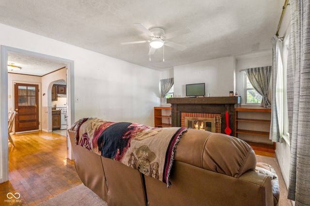 203 N 13th Avenue, Beech Grove, IN 46107
