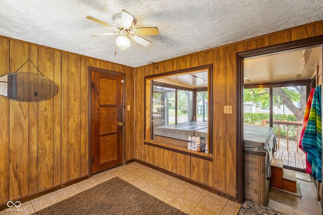 203 N 13th Avenue, Beech Grove, IN 46107