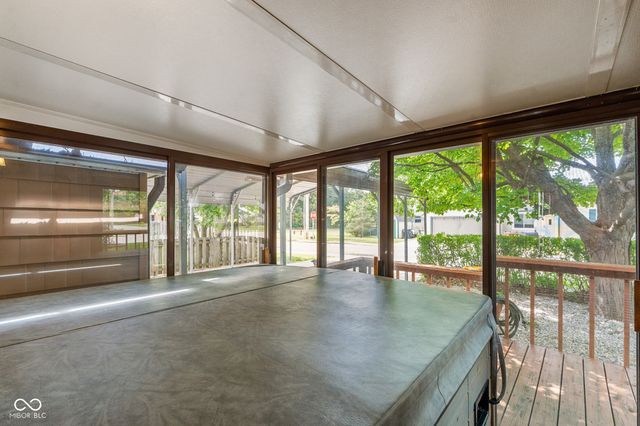 203 N 13th Avenue, Beech Grove, IN 46107