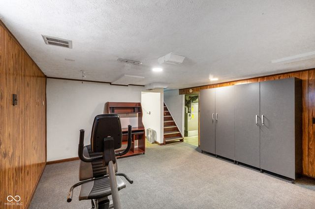 203 N 13th Avenue, Beech Grove, IN 46107