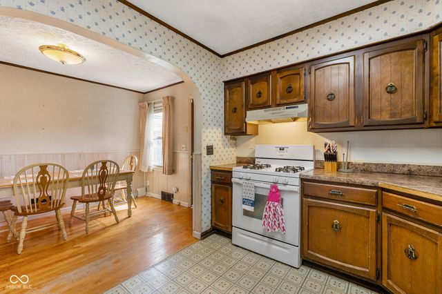 203 N 13th Avenue, Beech Grove, IN 46107