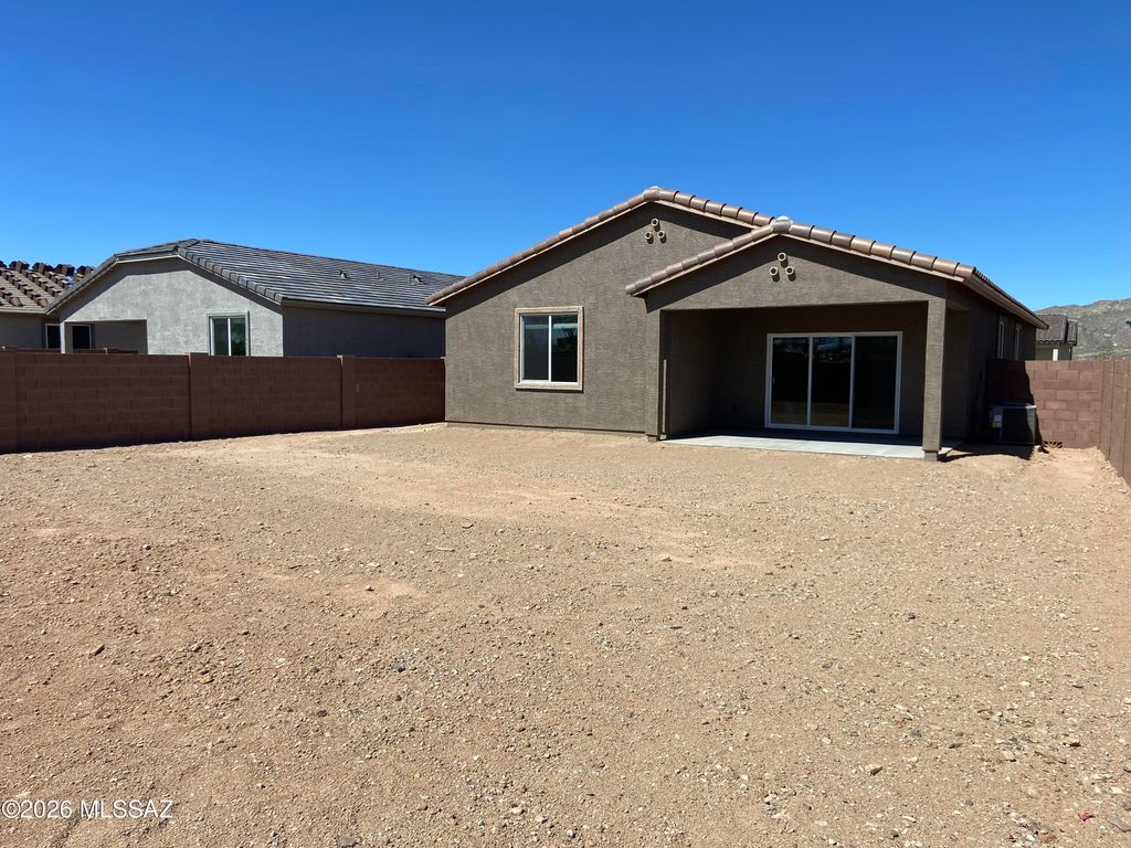 Image 9 of property listing at 13154 E Reg Morrison Way, Tucson, AZ 85747