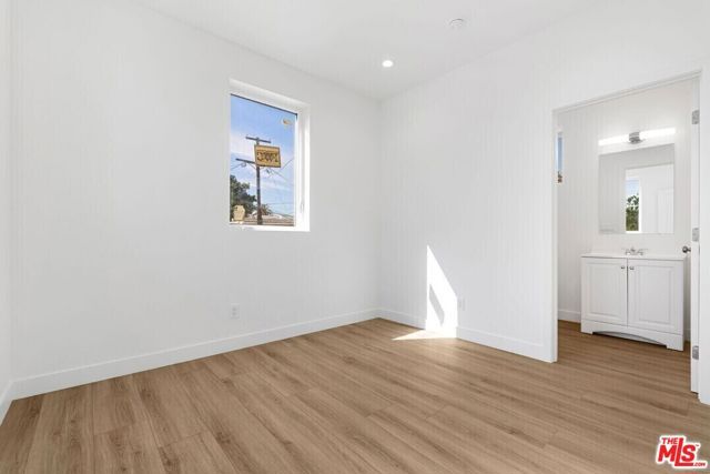 1955 Bonsallo Avenue, Los Angeles, CA 90007