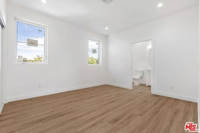 1955 Bonsallo Avenue, Los Angeles, CA 90007