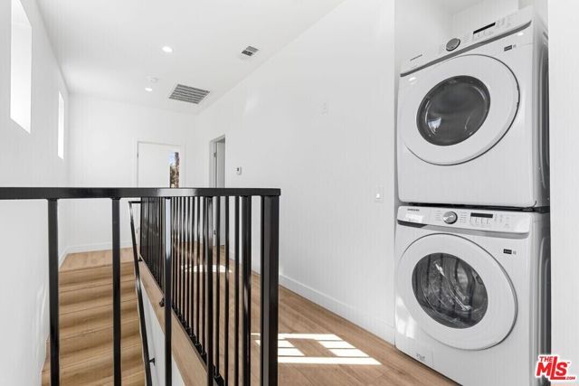 1955 Bonsallo Avenue, Los Angeles, CA 90007