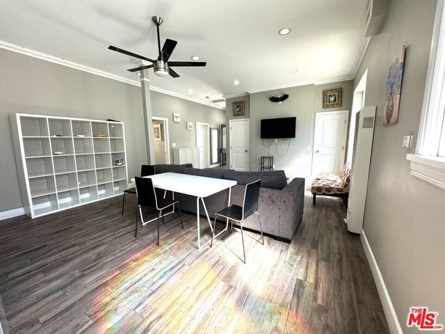 1955 Bonsallo Avenue, Los Angeles, CA 90007