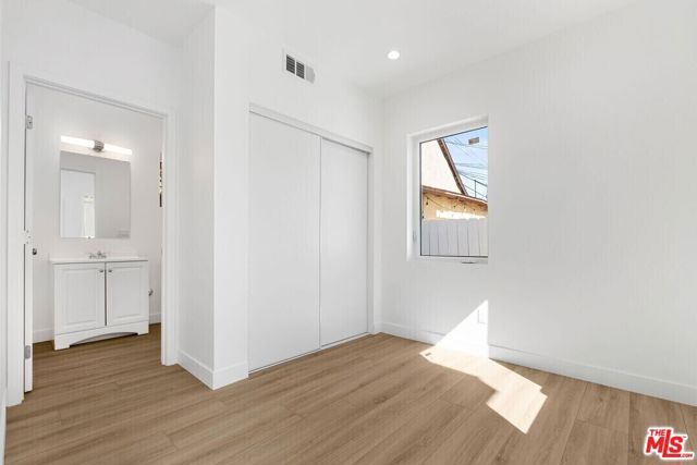 1955 Bonsallo Avenue, Los Angeles, CA 90007