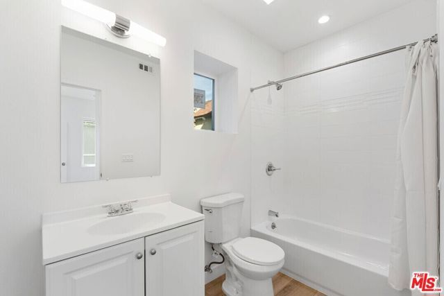 1955 Bonsallo Avenue, Los Angeles, CA 90007