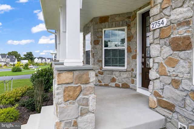 2754 HILLFIELD DR, Frederick, MD 21702