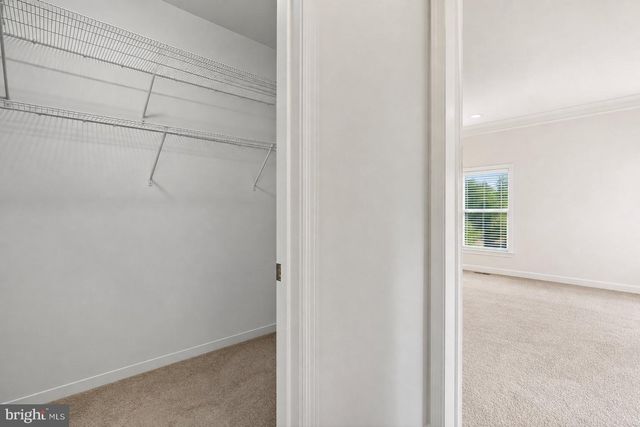 2754 HILLFIELD DR, Frederick, MD 21702