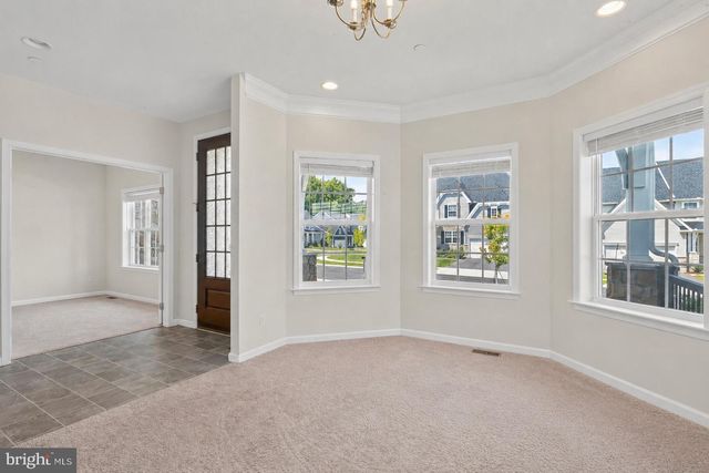 2754 HILLFIELD DR, Frederick, MD 21702