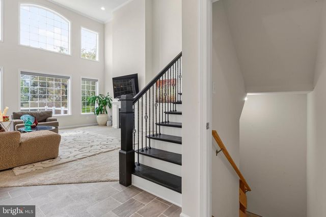 2754 HILLFIELD DR, Frederick, MD 21702