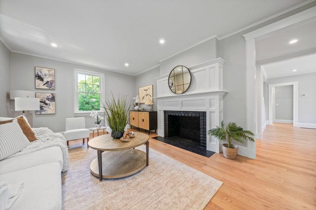 4 Marconi Lane, Marion, MA 02738