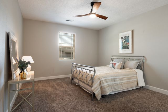 5411 Grays Peak Trail NE, Rio Rancho, NM 87144