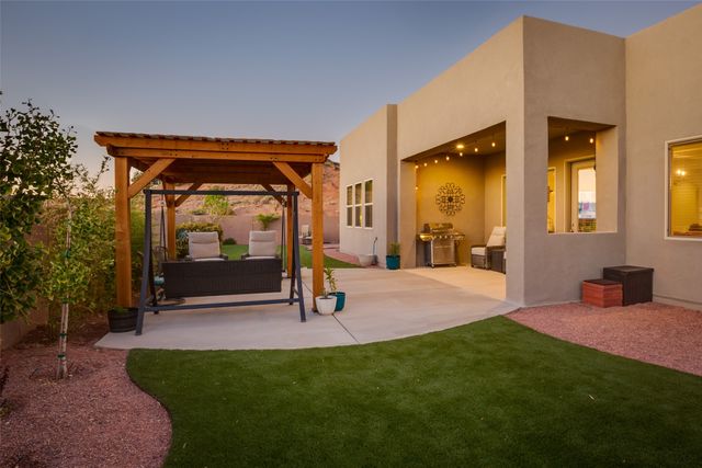 5411 Grays Peak Trail NE, Rio Rancho, NM 87144