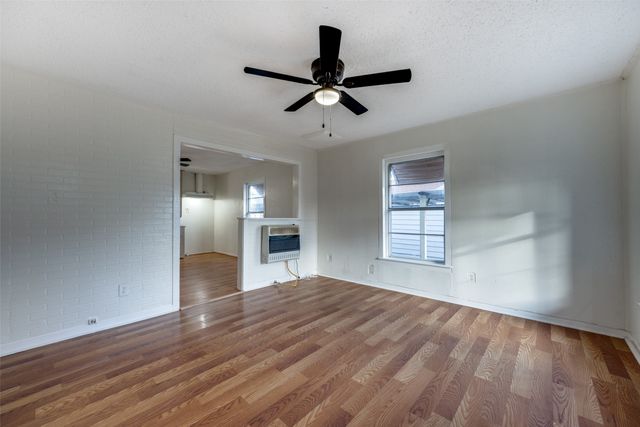 512 Branch Street, Howe, TX 75459