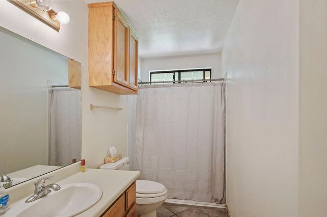 3997 Lucas Ln, Valley Springs, CA 95252