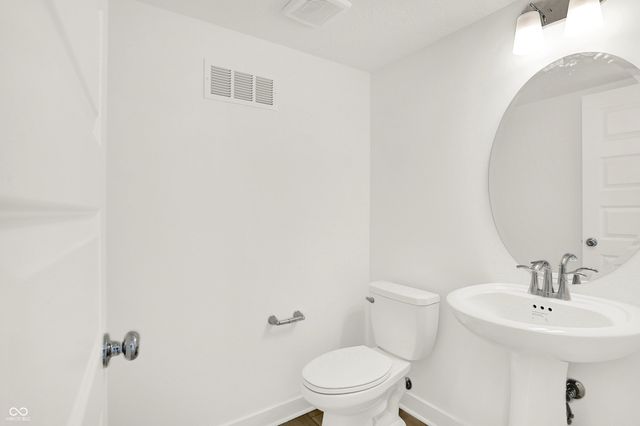 5879 Farwell Avenue, Plainfield, IN 46168