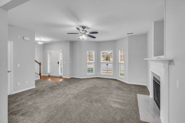 818 W Sagewood Dr, Gallatin, TN 37066