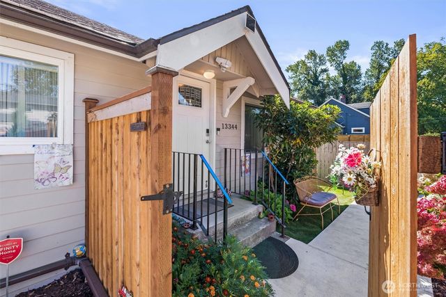 13344 56th Avenue S, Tukwila, WA 98178