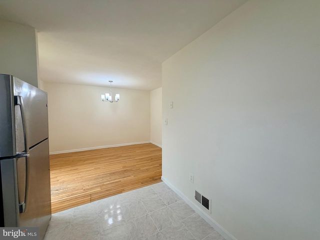 3048 HICKORY GROVE CT, Fairfax, VA 22031