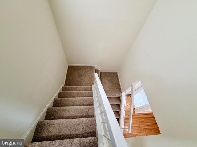 3048 HICKORY GROVE CT, Fairfax, VA 22031