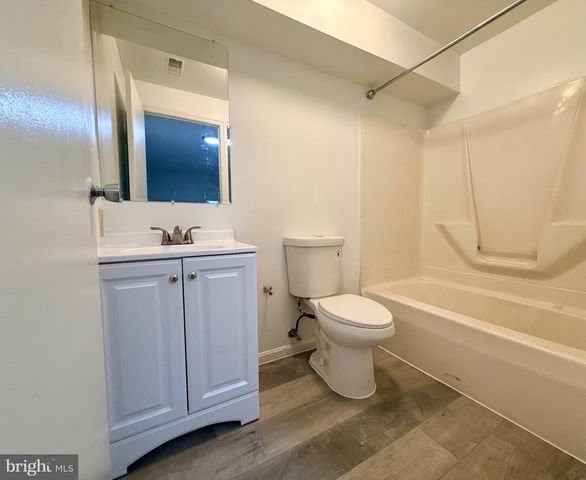 3048 HICKORY GROVE CT, Fairfax, VA 22031