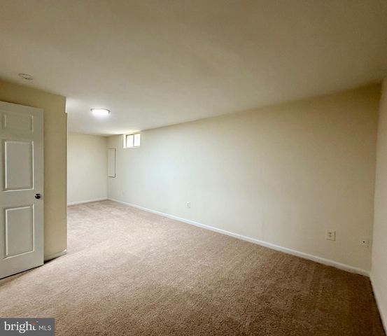 3048 HICKORY GROVE CT, Fairfax, VA 22031