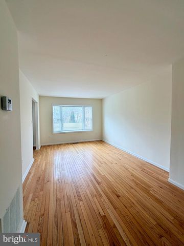 3048 HICKORY GROVE CT, Fairfax, VA 22031