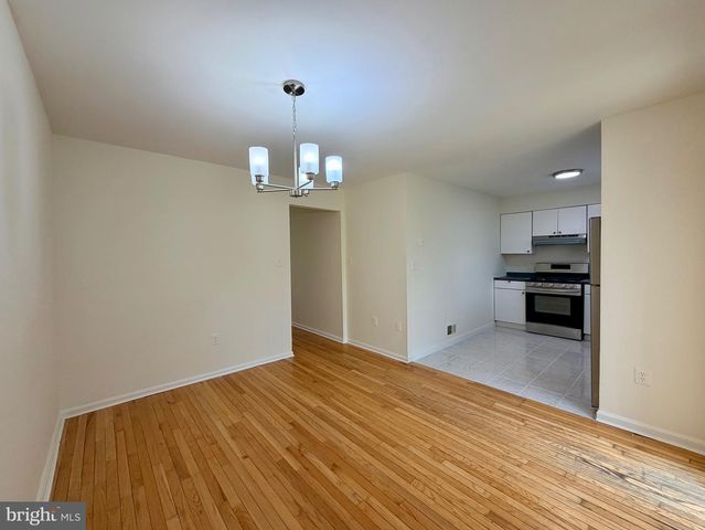 3048 HICKORY GROVE CT, Fairfax, VA 22031