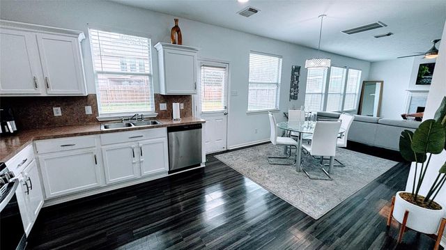 6810 Enchanted Crest Drive, Katy, TX 77449